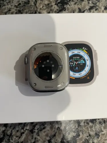 Apple Watch Ultra Titanium 49mm(GPS+cel)