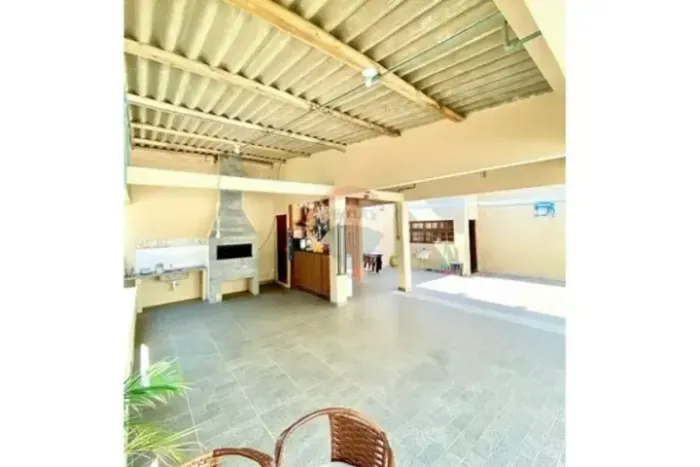 Vendo casa em Cariacica sede 