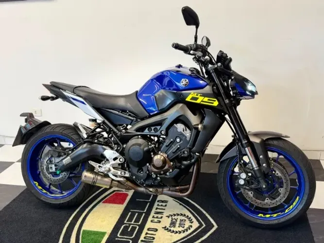 YAMAHA MT-09 2020 ABS IMPECAVEL SOMENTE 9 MIL KM!! MUGELLO MOTOCENTER