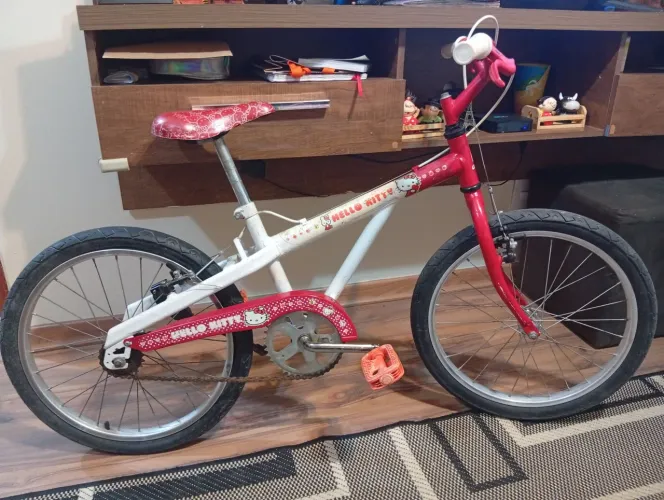 Bicicleta Caloi Hello Kitty 