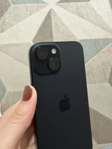 iPhone 15 - 128GB - Sem detalhes