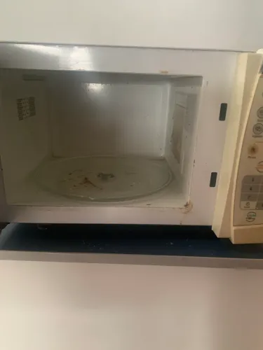 Microondas com defeito 