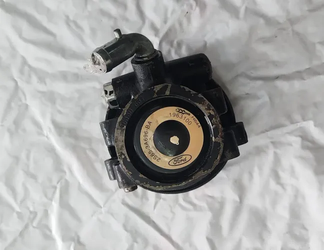 Bomba de direção Ford fiesta 2002 a 2016 