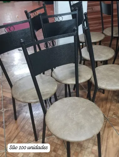 Vendo cadeiras de ferro 