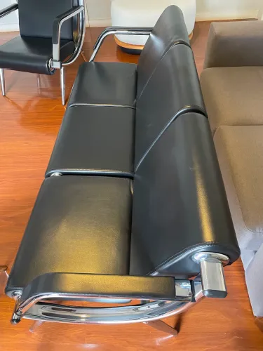 Conjunto sofá e poltronas para ante-sala ou recepção 