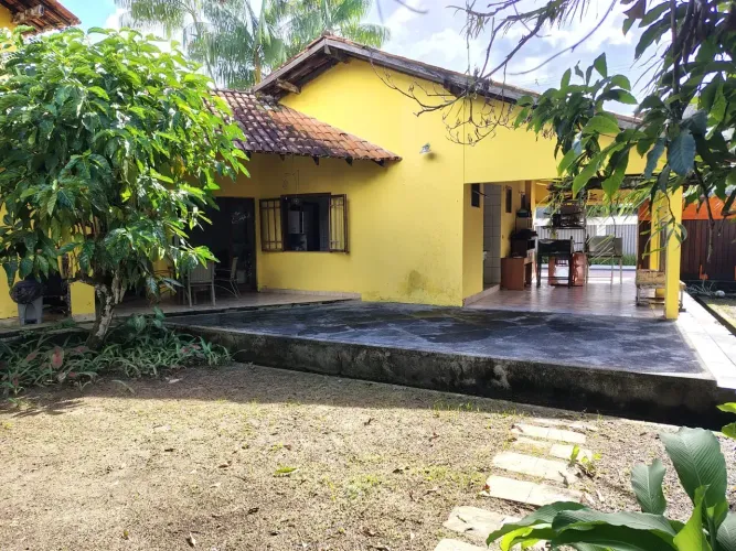 Condomínio Jardim Itororó c/ 450m², 4 quartos (1 suíte) e 2 vagas em Curió-Utinga /Belém-P