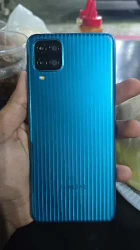 Samsung m12