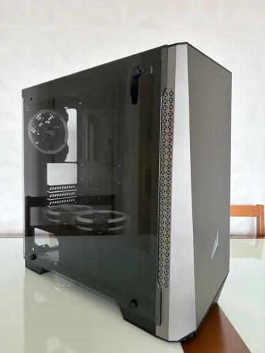 Gabinete Gamer Vidro Temperado + 3 Fans RGB com Controladora?