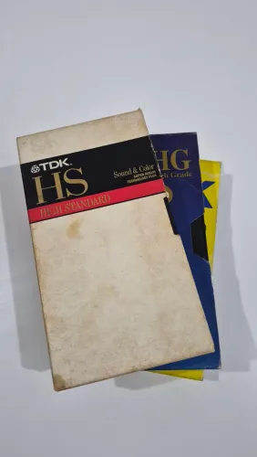 Fita VHS usada (sem conteúdo)