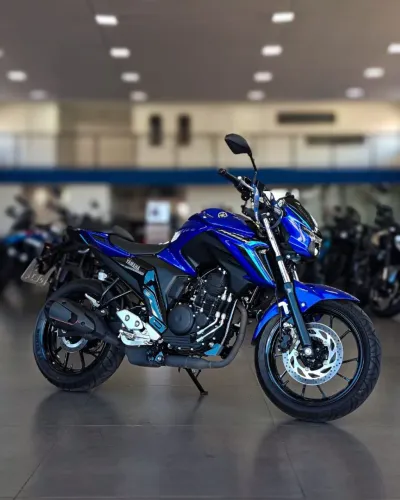 YAMANHA FZ25 CONNECTED ABS 
