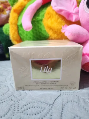 Creme acetiado hidratante Desodorante Corporal LiLY 250G