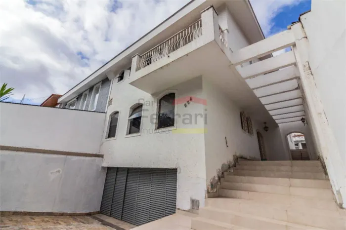 Sobrado 4 suítes, 4 vagas no Jardim França à venda ou locação