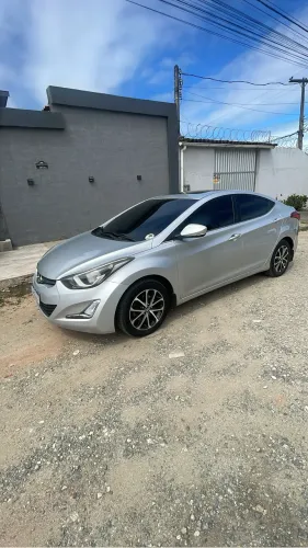 Hyundai Elantra GLS 2.0 16V Flex Aut. 2014