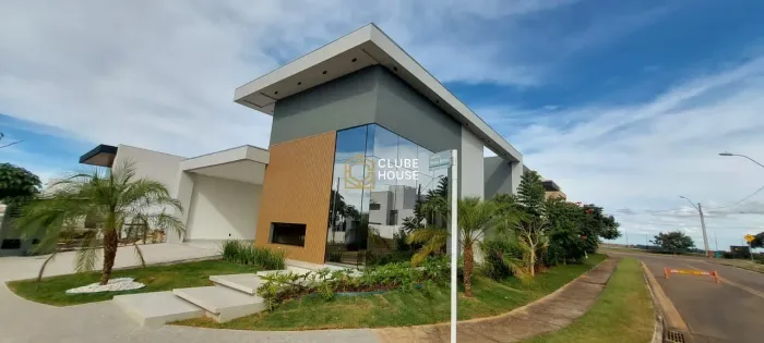 Casa luxuosa Condomínio Terras Alphaville em Anápolis GO - De esquina