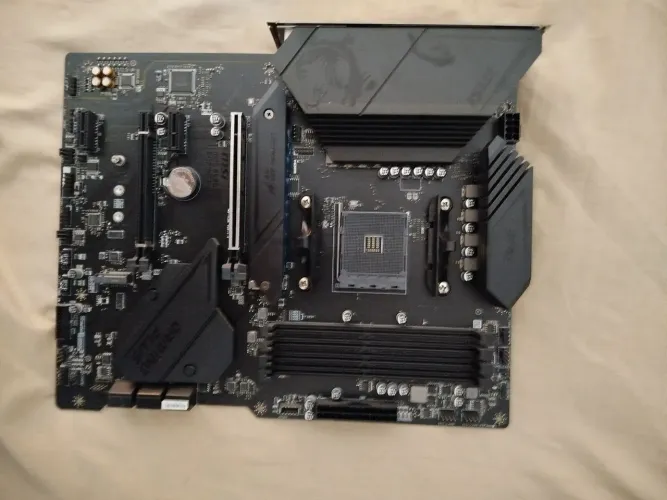 Msi mpg b550 gaming plus