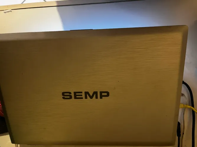 Vendo notebook SEMP