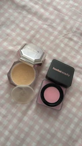 Pós Huda Beauty + Fenty Beauty