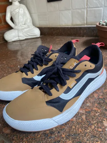 Tênis Vans Ultrarange Exo Brown Black
