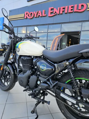 HUNTER BRAZIL 350cc, DAIANA