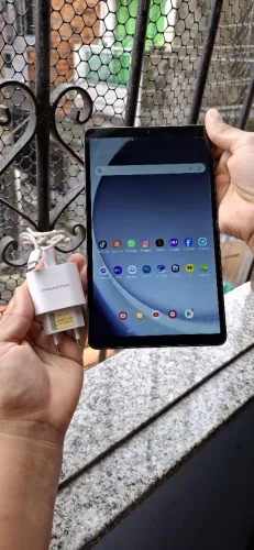 Tab A9 Tablet Samsung Android 16 tela 8.7 polegadas Pega chip faz Ligacao 64Gbs