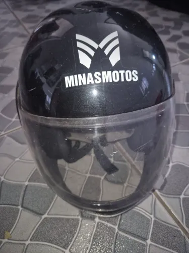 Capacete tamanho 58