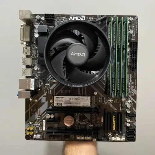 Kit Gamer Ryzen 7 2700X / Gigabyte B450M DS3H V2 / 16GB DDR4 ( 4 x 4GB ) / NVMe 240GB
