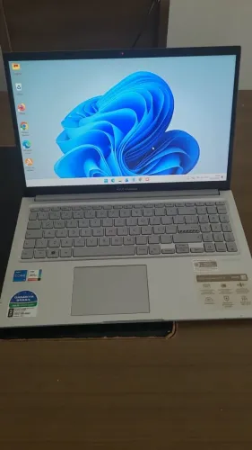 Notebook Asus Vivobook i5 1235U (12a geração), 8GB Ram, 477GB Memória, Win 11, Tela 15,6"