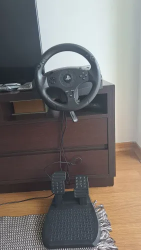 KIT VOLANTE COM PEDAIS THRUSTMASTER 