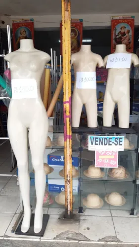 MANEQUINS