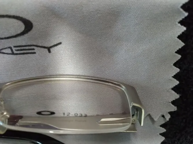 Armacao para óculos Oakley