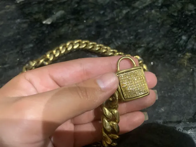 Cordão de moeda antiga