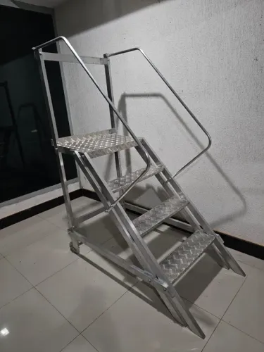 Escada plataforma alumínio 1,0x0,60 