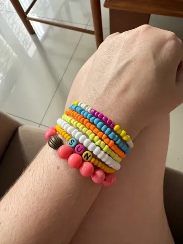 Pulseiras coloridas