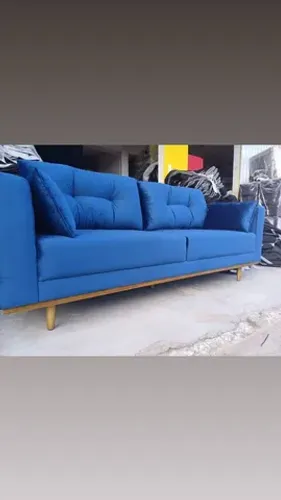 Estofado retro pés em madeira 2.20com almofadas 