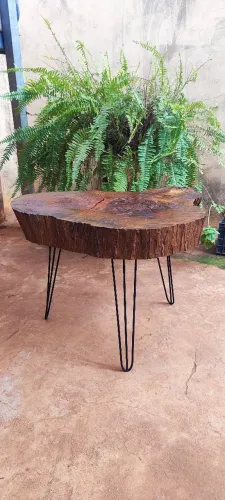 MESA DE CENTRO RÚSTICA - BOLACHA RÚSTICA 70CM