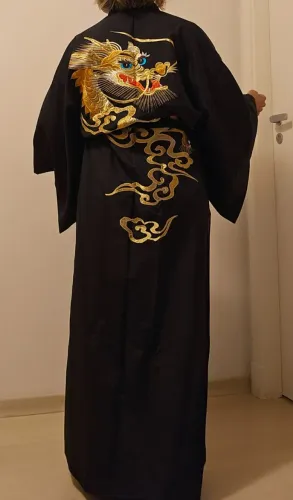 Quimono de seda japonês