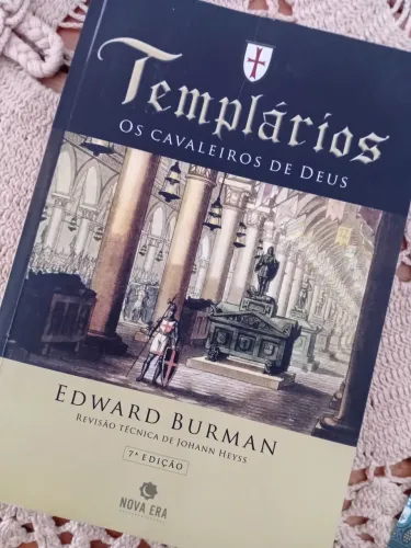 Livro Templários de Edward Burman