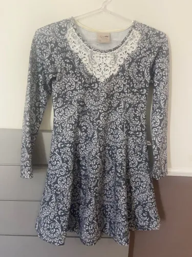 Vestido de manga longa