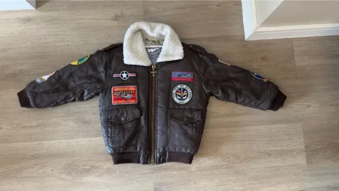 Jaqueta A-2 Bomber Jacket da Up and Away