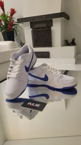  Nike Dunk Low White Hyper Royal - Tamanho 40 - Novo 10/10