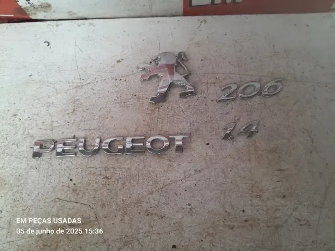 Emblemas da tampa traseira Peugeot 206