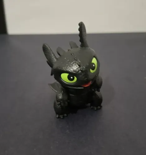 Como Treinar seu Dragão miniatura Banguela