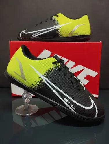 Chuteira Futsal