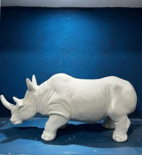 Escultura de Rinoceronte Decorativa
