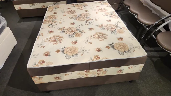 Cama box casal D28 levo hoje 