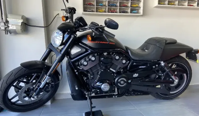 V-ROD NIGHT APENAS 2700KM