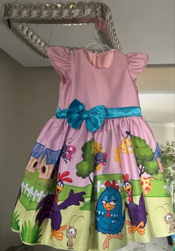 Vestido Galinha Pintadinha