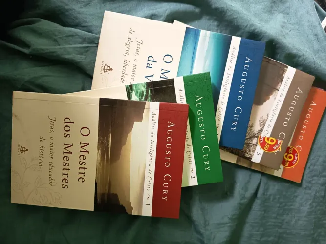 Kit Augusto Cury: série de 5 livros sobre a vida de Jesus Cristo 