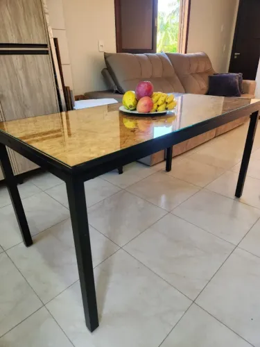 Mesa quadrada (até 6 pessoas)