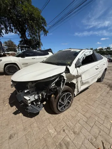 Peças Toyota Yaris 1.5 Automático 2024 Sucata P/ peças